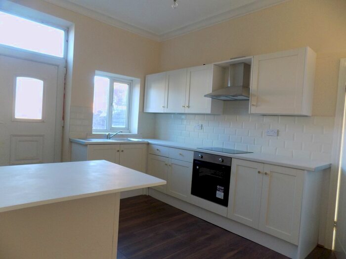 3 Bedroom Flat To Rent In Gray Road, Hendon, Sunderland, SR2