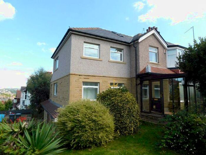 Houses for sale & to rent in BD18 3DT, Bradford Road, Shipley Shipley