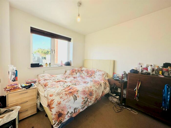 2 Bedroom Apartment To Rent In Park View Court, West Bridgford, Nottingham, NG2
