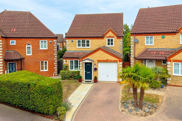3 Bedroom Detached House For Sale In Skylark Place, Royston, SG8
