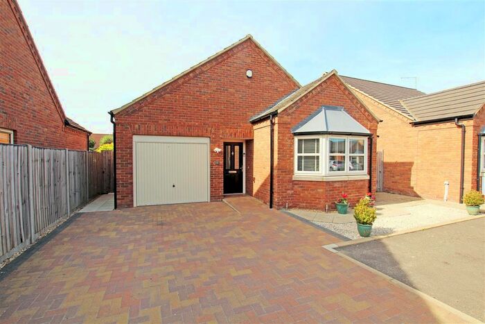 3 Bedroom Detached Bungalow For Sale In Eastlands, Crowland, Peterborough, PE6