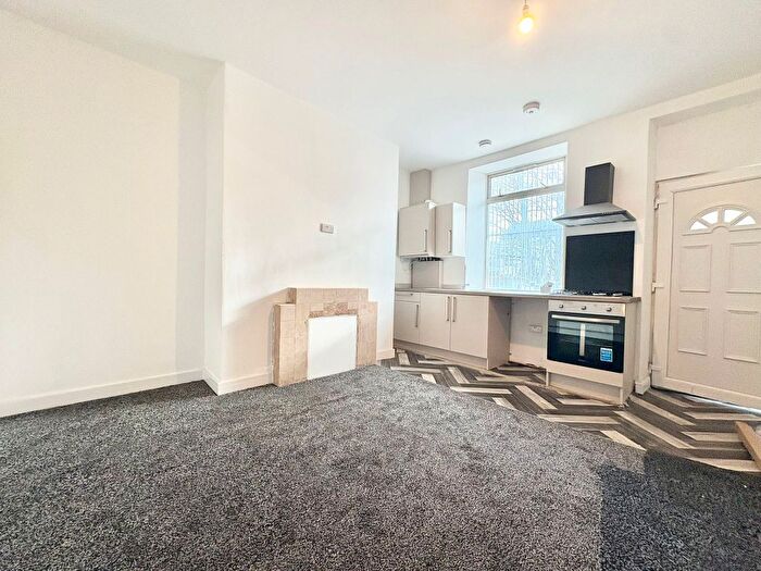 2 Bedroom Terraced House To Rent In Etna Street, Bradford, BD7