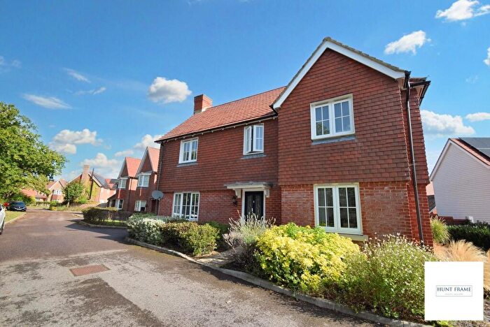 4 Bedroom Detached House For Sale In Gatcombe Crescent, Polegate, BN26