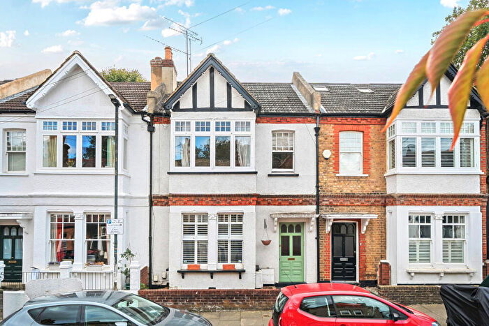 1 Bedroom Apartment For Sale In Dinsdale Road, Blackheath, SE3