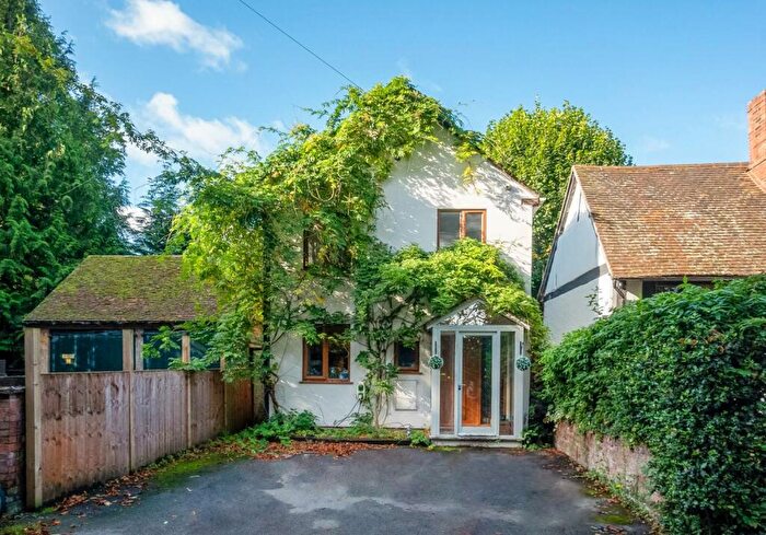 3 Bedroom Cottage For Sale In Wisteria Cottage, Mill Lane, Alveston, CV37