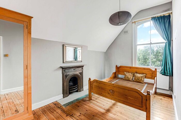 2 Bedroom Flat For Sale In Greencroft Gardens, South Hampstead, London, NW6