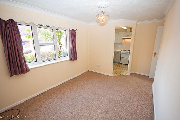 1 Bedroom Flat To Rent In Sussex Court, Ashenground Road, Haywards Heath, RH16