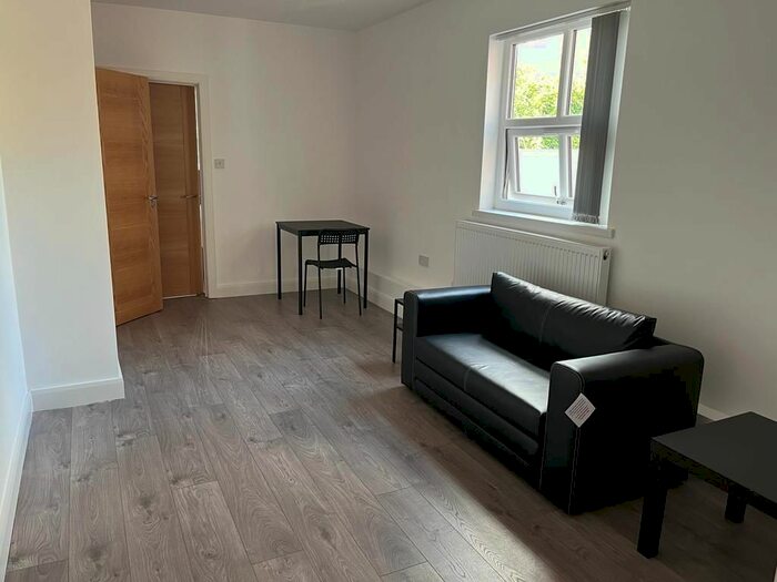 1 Bedroom Flat To Rent In Lichfield Street, Walsall, WS1