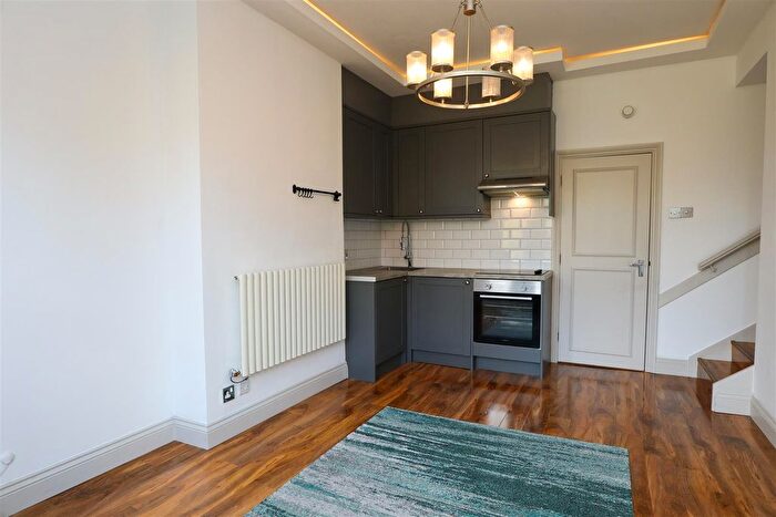 1 Bedroom Flat To Rent In Laton Road, Hastings, TN34