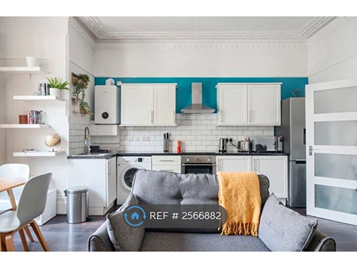 1 Bedroom Flat To Rent In Moreton Road, South Croydon, CR2