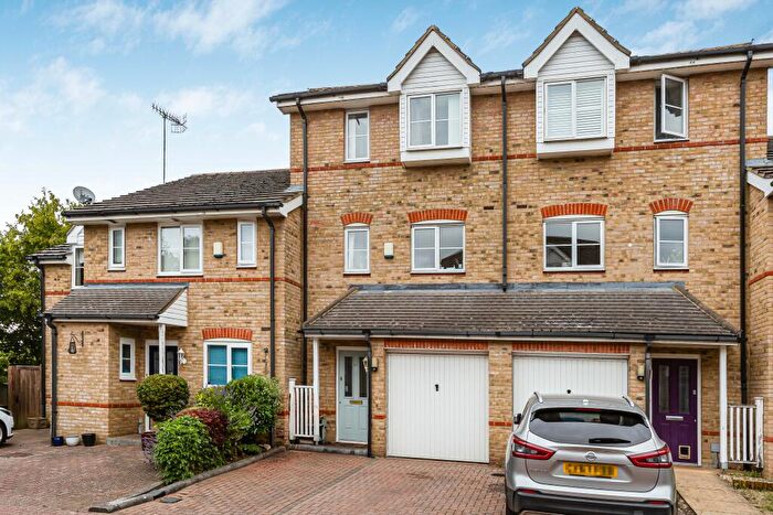 3 Bedroom Terraced House To Rent In Mulberry Mead, Hatfield, Hertfordshire, AL10