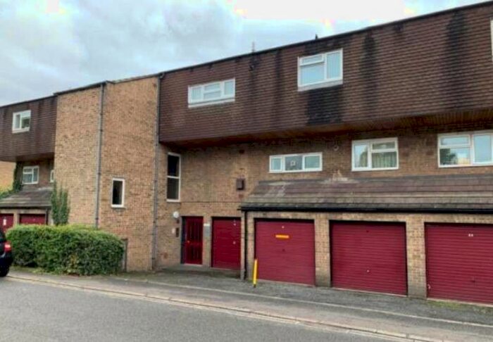 2 Bedroom Flat To Rent In Exeter Place, Northampton, Northamptonshire. NN1