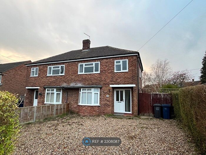 3 Bedroom Semi-Detached House To Rent In Hundred Acres Lane, Amersham, HP7