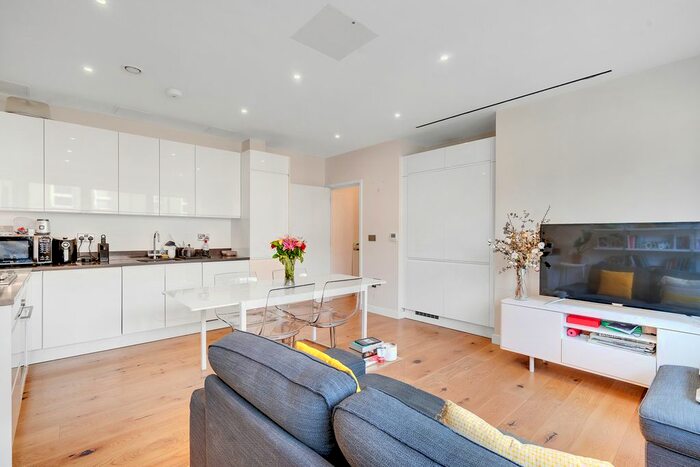2 Bedroom Flat To Rent In St Paul's Road, Islington, London, N1