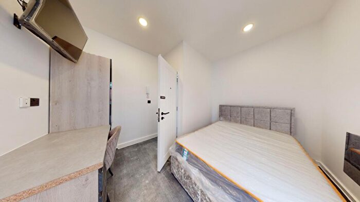 1 Bedroom Apartment To Rent In Flat, - Room A, Bridlesmith Gate -, NG1