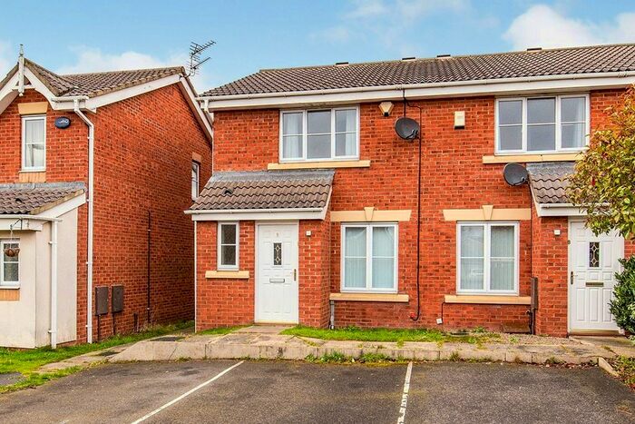 3 Bedroom End Of Terrace House To Rent In Southmoor Close, Darlington, County Durham, DL1