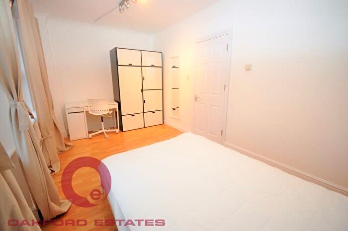2 Bedroom Flat To Rent In Drummond Street, Euston, NW1