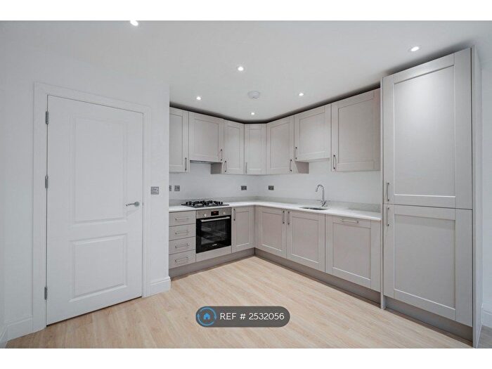 1 Bedroom Flat To Rent In West Hill, South Croydon, CR2