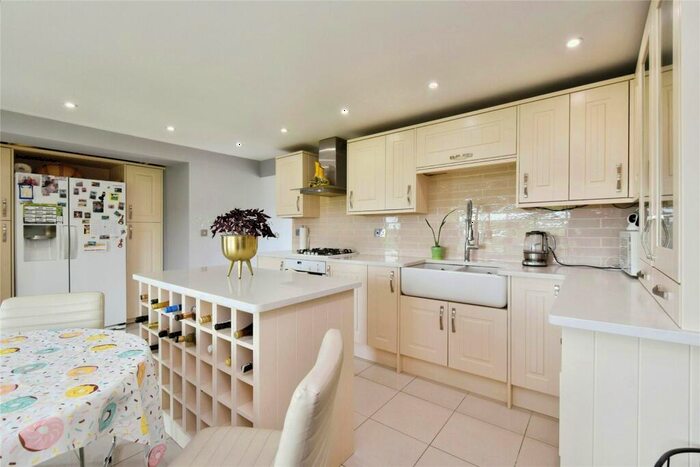 3 Bedroom Detached House For Sale In Waunhafog Road, Ammanford, Carmarthenshire, SA18