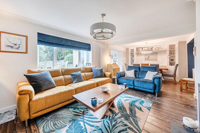 4 Bedroom Semi-detached House For Sale In Udimore, Rye, TN31