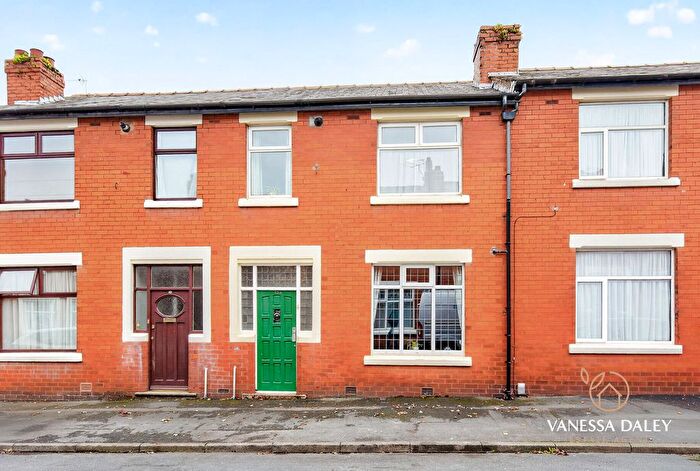 3 Bedroom Terraced House For Sale In Blundell Road, Preston, PR2
