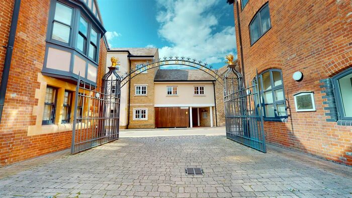 3 Bedroom Property To Rent In St. Thomas Street, Oxford, OX1