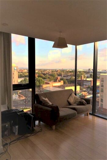 2 Bedroom Flat To Rent In Islington Wharf, Great Ancoats Street, Manchester, M4