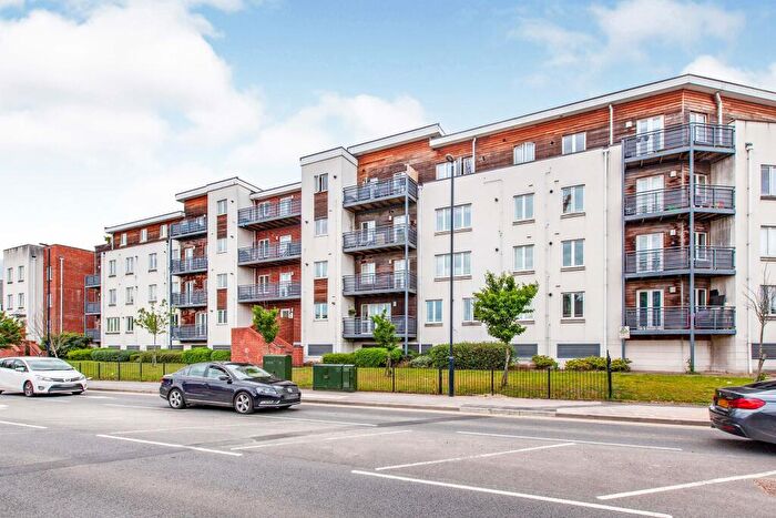 2 Bedroom Flat To Rent In Burghley Court, Kingsquarter, Maidenhead, SL6