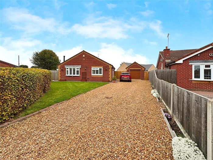 2 Bedroom Bungalow For Sale In Oakwood Glade, Holbeach, Spalding, PE12