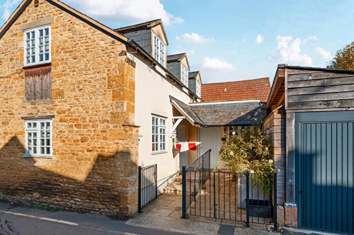 2 Bedroom Terraced House To Rent In Corders Lane, Moreton-In-Marsh, GL56
