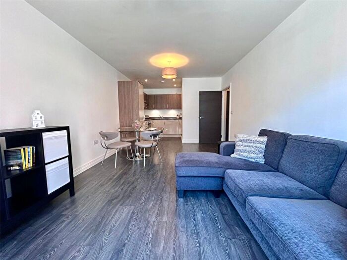 2 Bedroom Apartment To Rent In Warstone Lane, Birmingham, B18