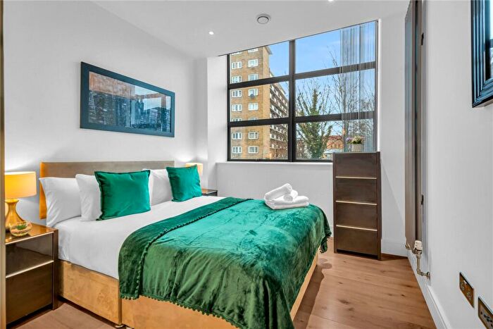 2 Bedroom Flat To Rent In Carlow House, London, NW1
