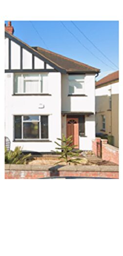 3 Bedroom Semi Detached House To Rent In Warland Road, London, SE18