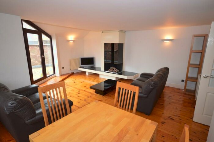 2 Bedroom Flat To Rent In Chestnut Street, Lincoln, LN1