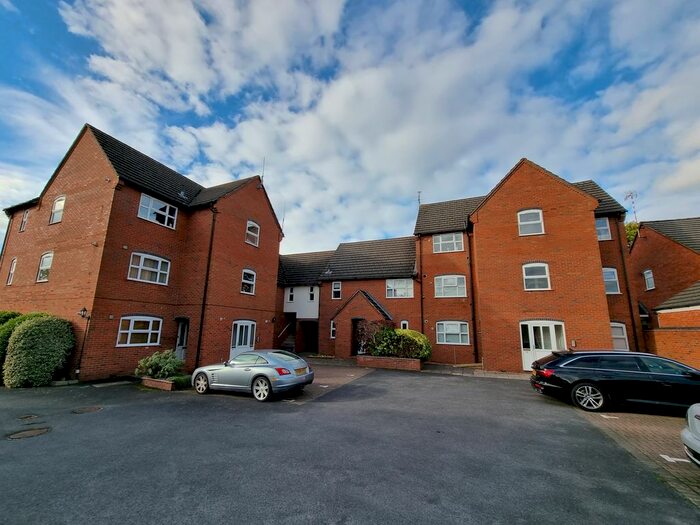 2 Bedroom Flat To Rent In Elmdene Road, Kenilworth, CV8