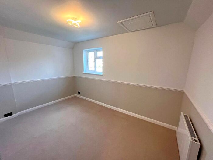 1 Bedroom Flat For Sale In Lodge Lane, North Grays, Grays, RM16