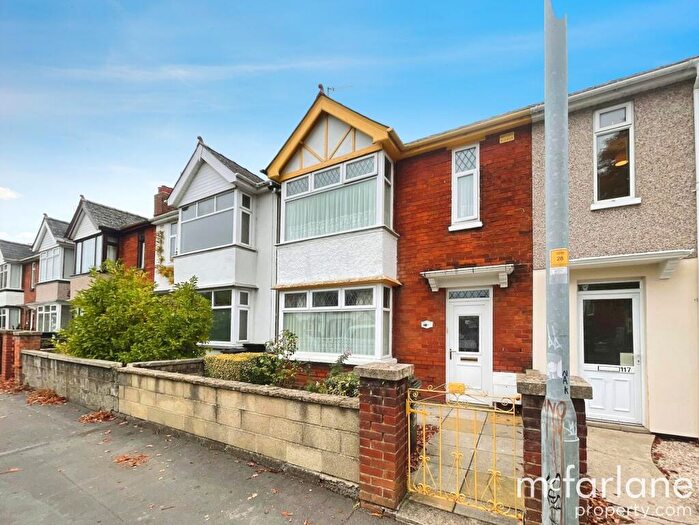 3 Bedroom Terraced House For Sale In Groundwell Road, Swindon, SN1