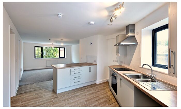 1 Bedroom Flat To Rent In Limes Walk, Telford, TF2