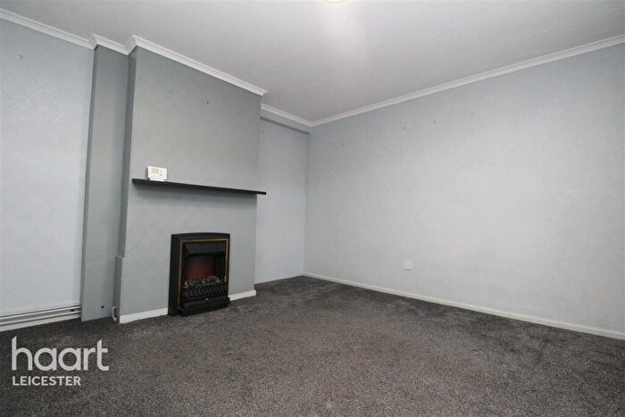 2 Bedroom Terraced House To Rent In Cromwell Road, Leicester, LE8