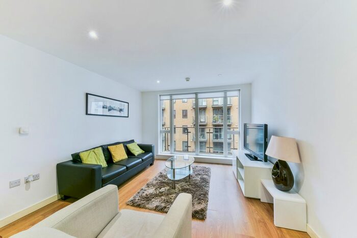 1 Bedroom Flat To Rent In Caspian Wharf, Seven Sea Gardens, Bow, London, E3