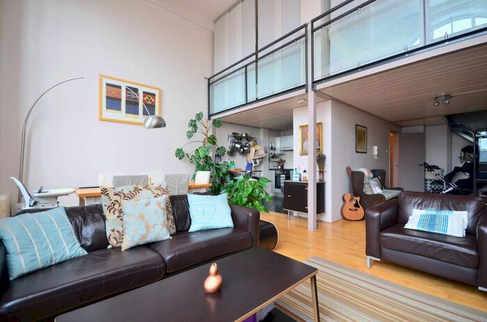 2 Bedroom Flat To Rent In Bow Quarter, Bow, London, E3