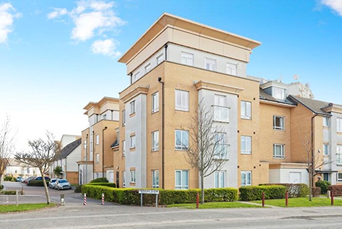 2 Bedroom Flat For Sale In Manston Road, Ramsgate, Kent, CT12