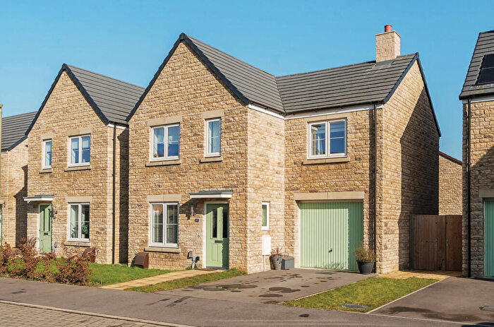 3 Bedroom Detached House For Sale In Collett Drive, Bampton, Oxfordshire, OX18