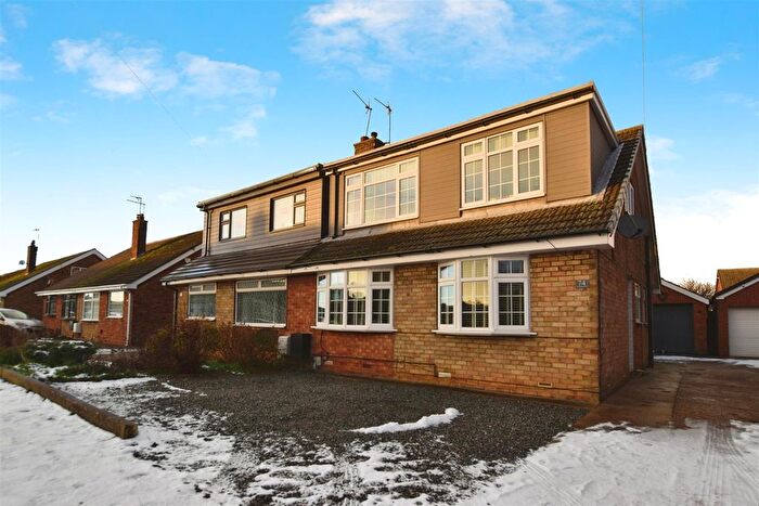 3 Bedroom Detached Bungalow For Sale In St. Martins Road, Thorngumbald, HU12