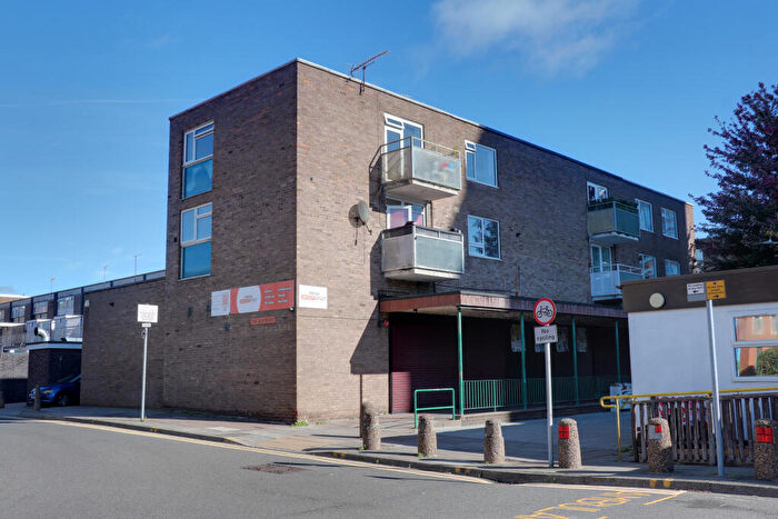 2 Bedroom Maisonette For Sale In The Quadrant, Stevenage, Hertfordshire, SG1