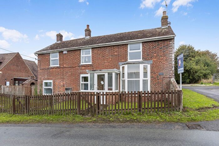3 Bedroom Detached House For Sale In Rivers Corner, Sturminster Newton, DT10