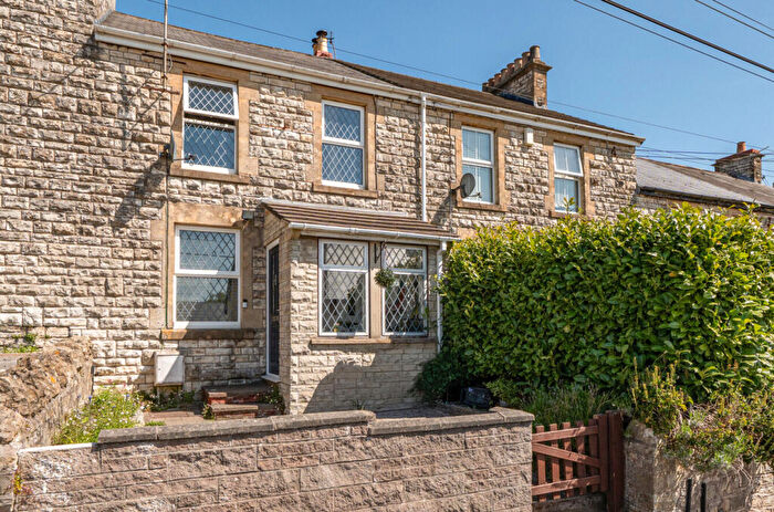 3 Bedroom Terraced House For Sale In Bath Old Road, Radstock, BA3