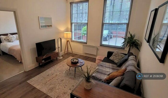 1 Bedroom Flat To Rent In Century Place, Bristol, BS2