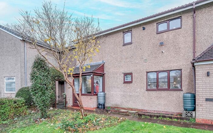 3 Bedroom Semi Detached House For Sale In Garway Close, Redditch, B98