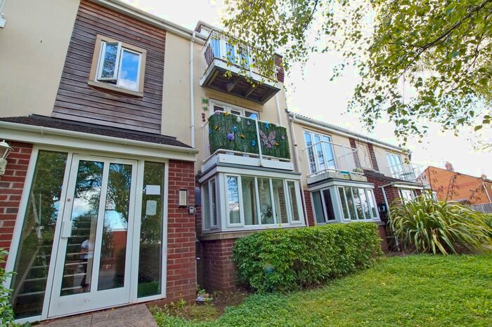 1 Bedroom Flat To Rent In Satchfield Court, Richeson Walk, Henbury, BS10